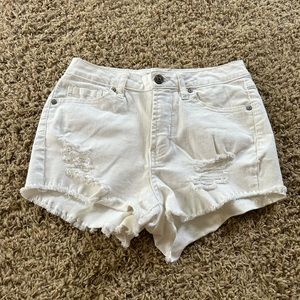 Rewash Brand White Jean Style Distressed Shorts Sz 3/26. Juniors. Fun..